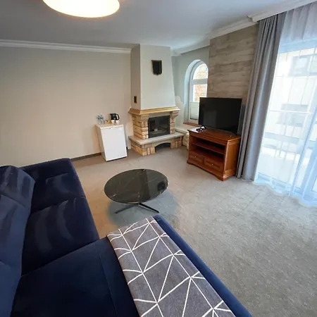 Roma Przy Wyciagu Na Szrenice